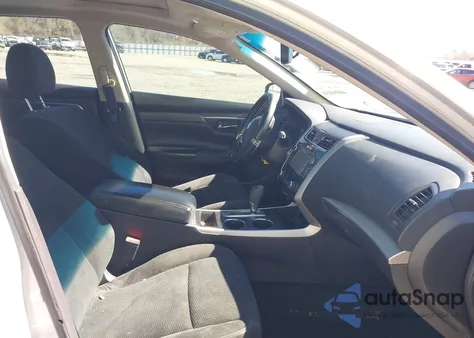 2015 Nissan Altima 2.5 Sv from USA, damaged, VIN 1N4AL3AP4FC445444